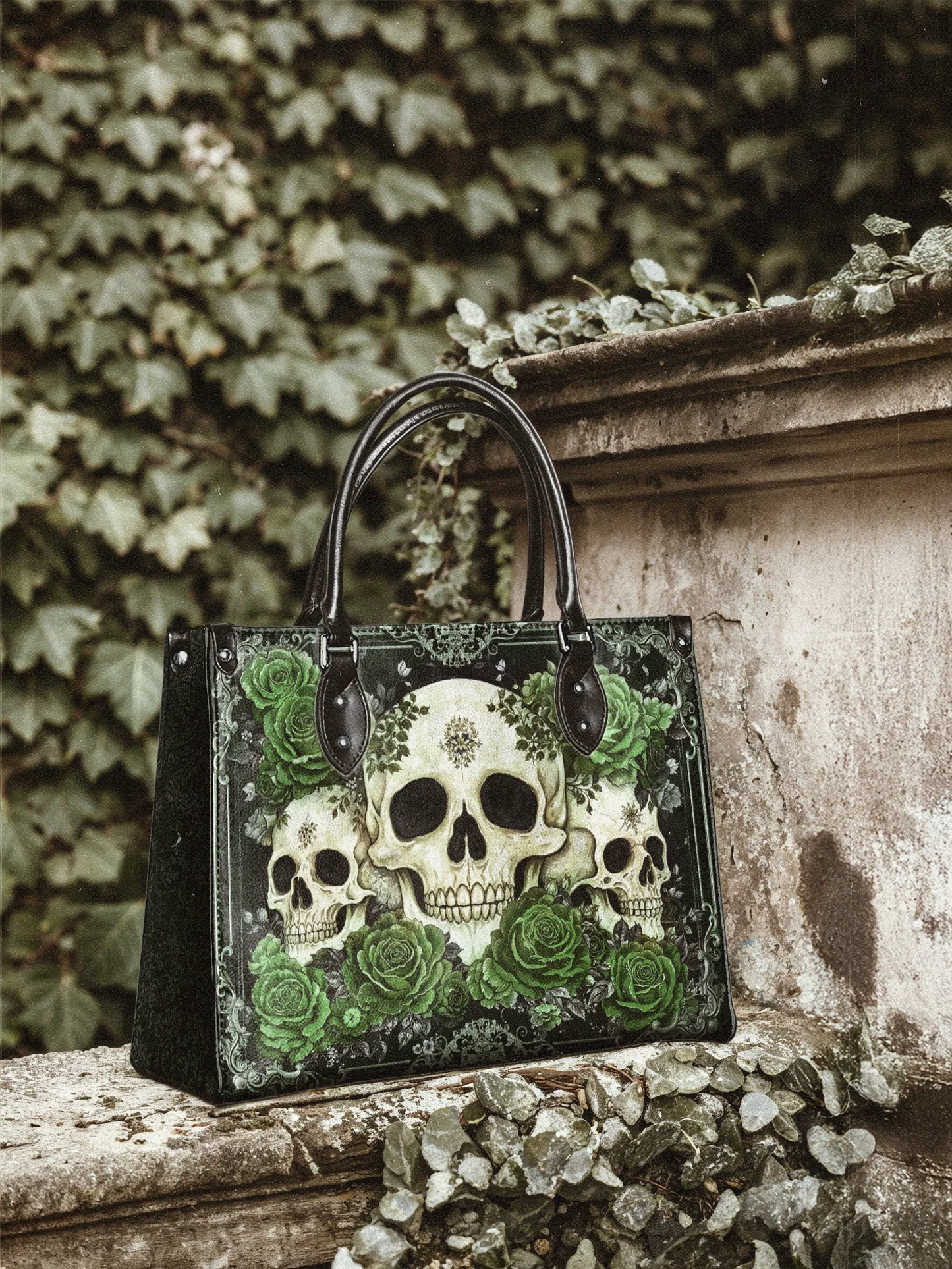 "Bloodrose" Poison Ivy - Leather Handbag Matching Set (FREE WALLET)