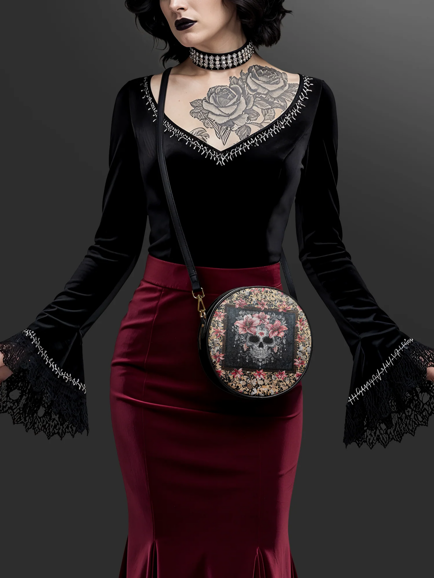 "Roselace" Circle Crossbody Bag